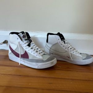Nike Blazers 77’ White Rush Maroon